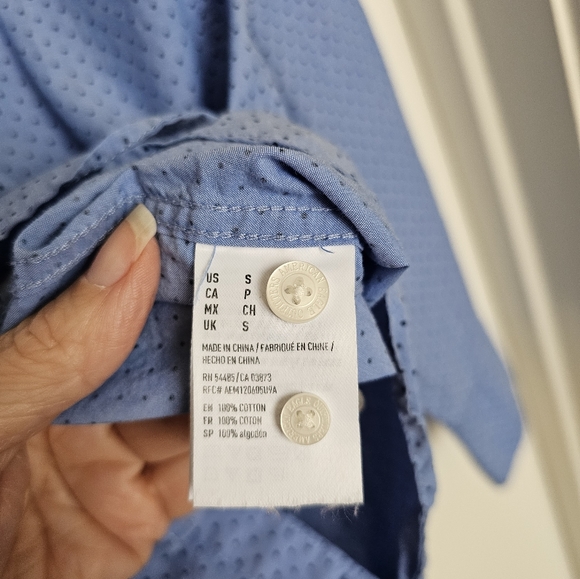 NWOT American Eagle Men's Button Down - Picture 4 of 4
